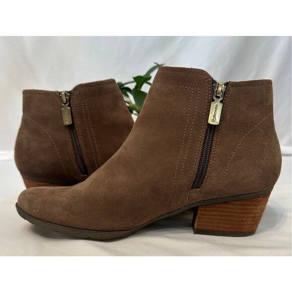 Blondo Villa Suede Waterproof Ankle Boots Size 9.5 - Picture 2 of 7